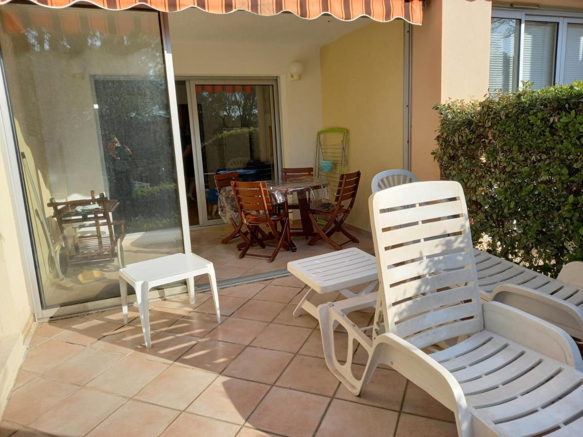 Les Hauts Du Golf Rez De Jardin Piscine Tennis Сен-Рафаель Екстер'єр фото